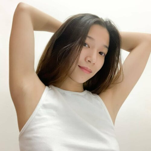 Yummy pinay shows off her sliky smooth armpits and body #mwwadny0